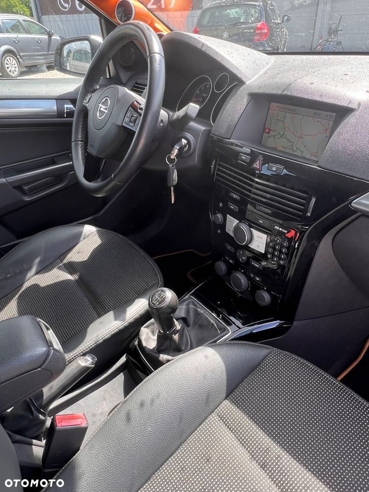Opel Astra 2.0 Turbo Cosmo - 15