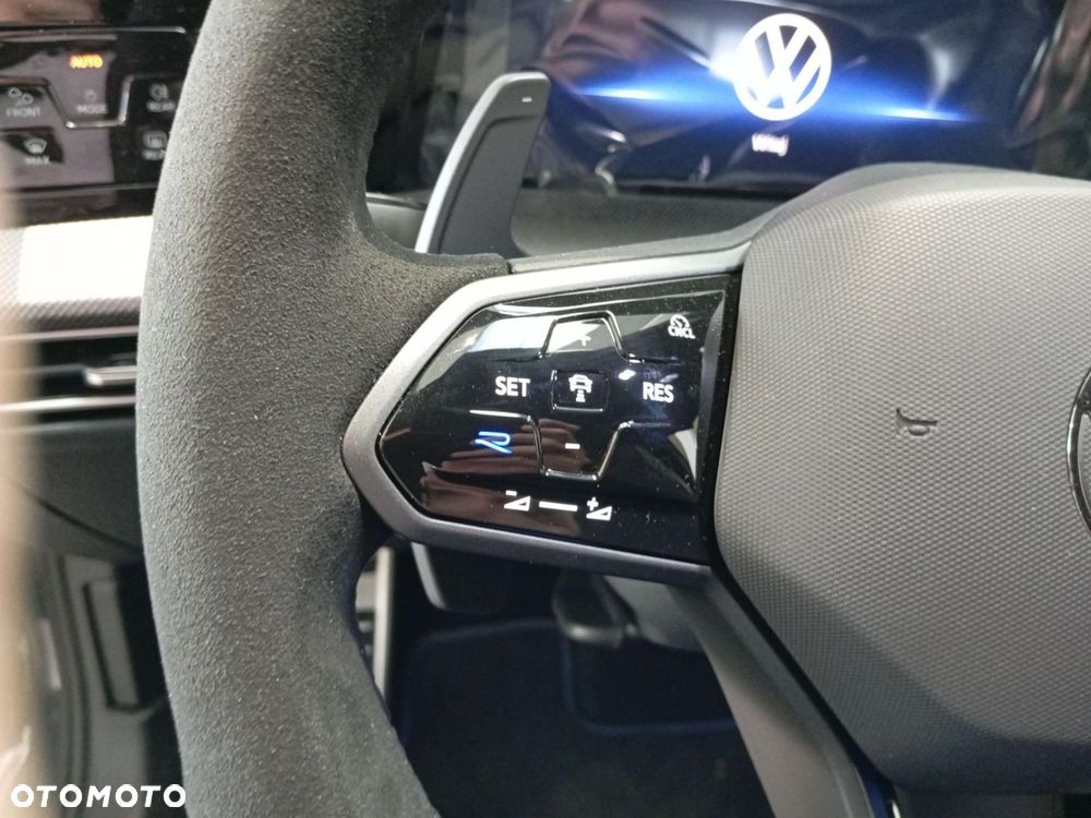 Volkswagen Golf - 21