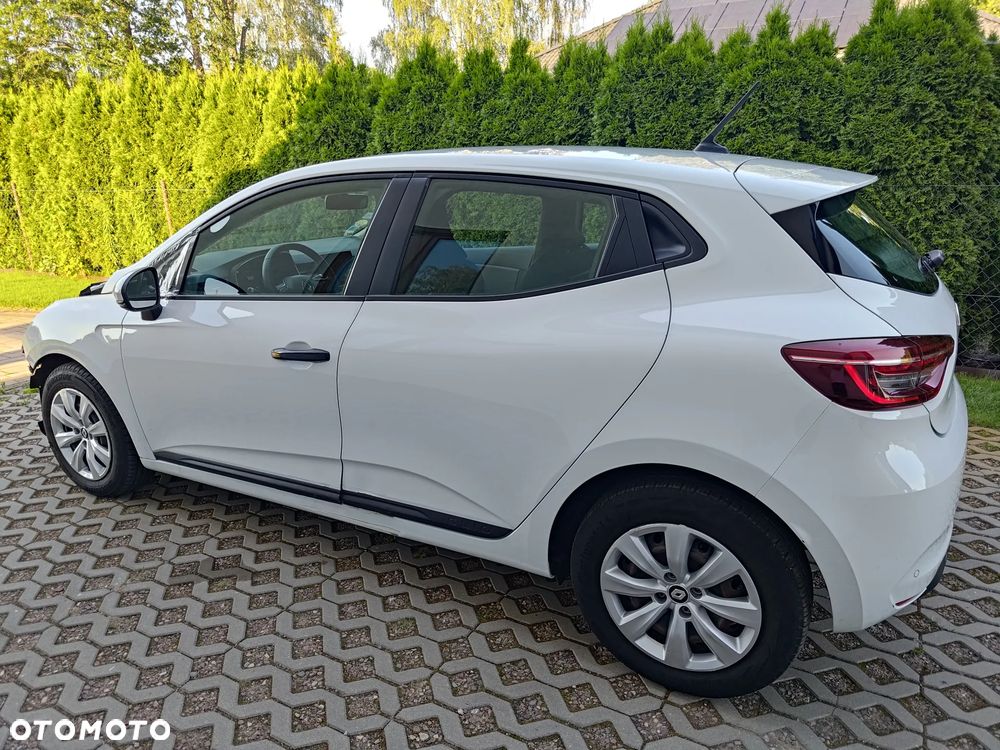 Renault Clio - 10