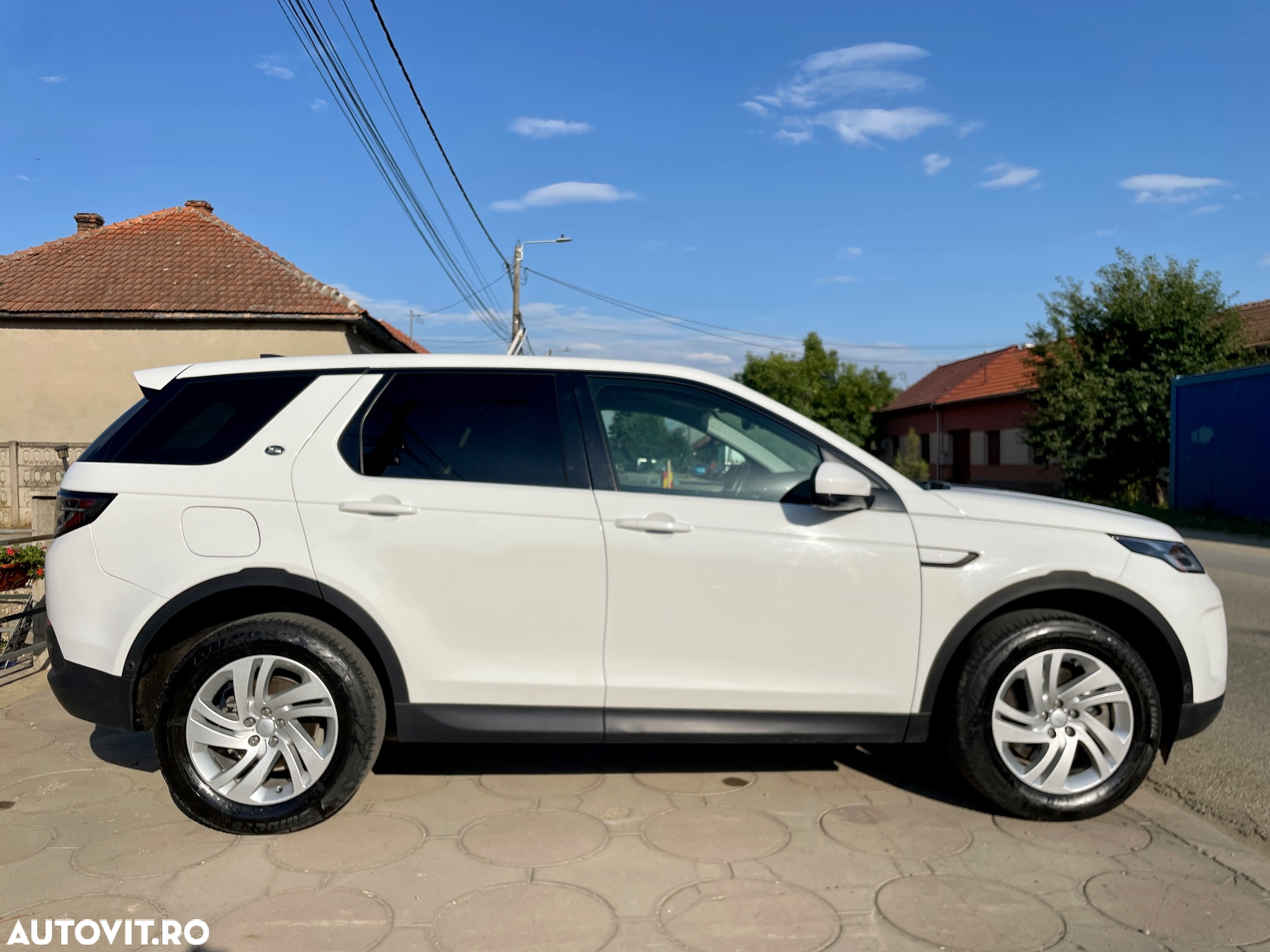 Land Rover Discovery Sport 2.0 D165 MHEV - 14