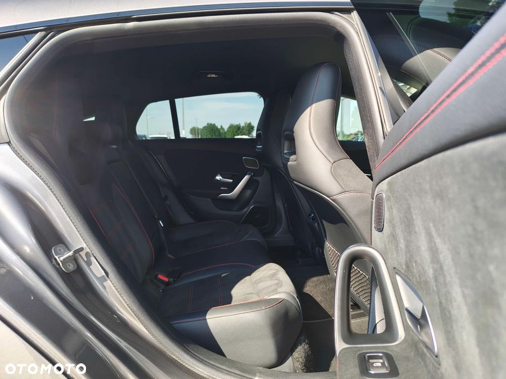Mercedes-Benz CLA 200 mHEV AMG Line 7G-DCT - 20