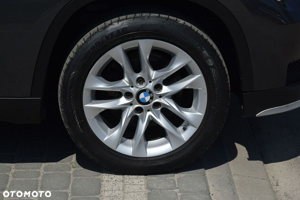 BMW X1 xDrive18d - 10