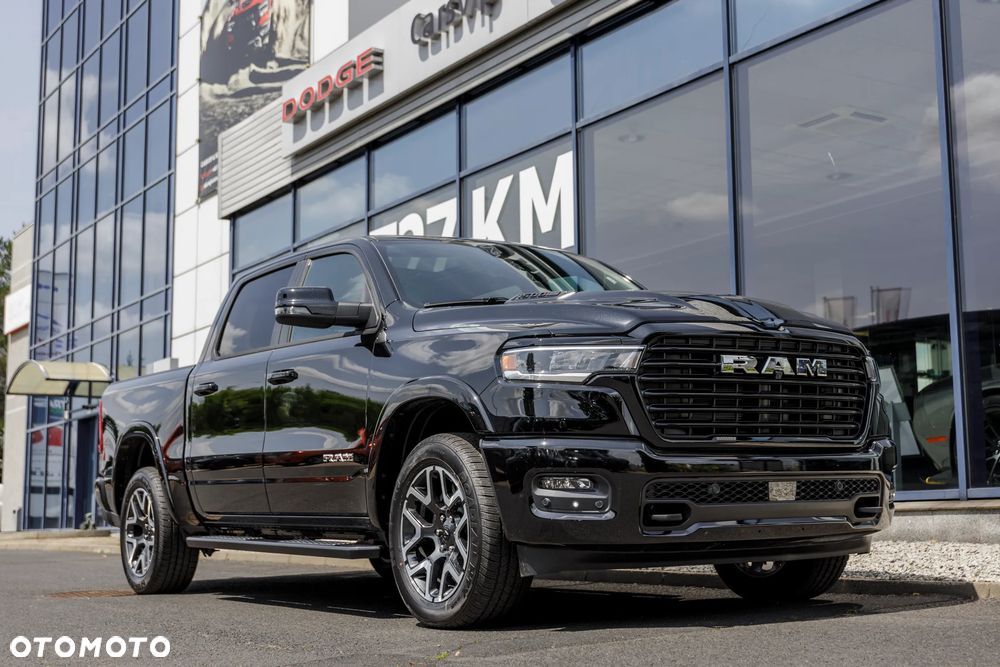 RAM 1500 Laramie Night Premium - 13