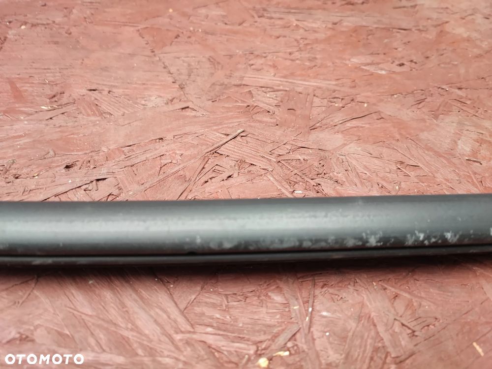 BMW F11 / F11N ORYGINALNE USZCZELKI DRZWI TYŁ LEWA / PRAWA W BDB STANIE O NR. 51 76 7 199 770 OEM - 12