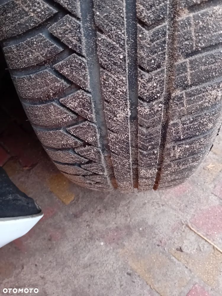 Chrysler Pacifica - 14