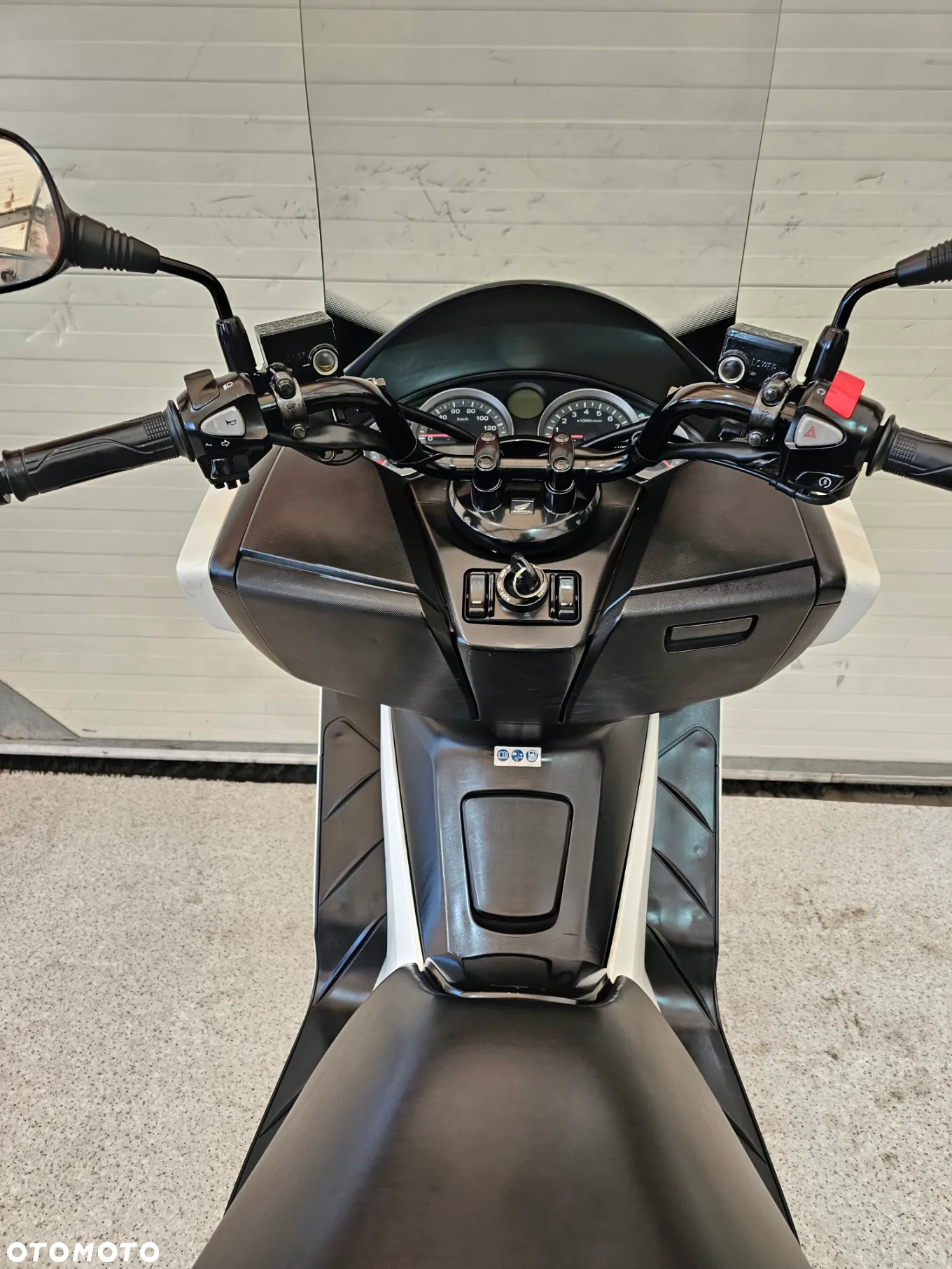 Honda NSS - 31