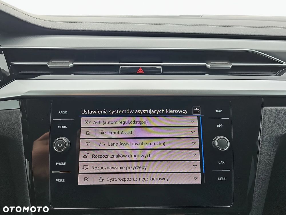 Volkswagen Arteon 2.0 TSI Essence DSG - 20
