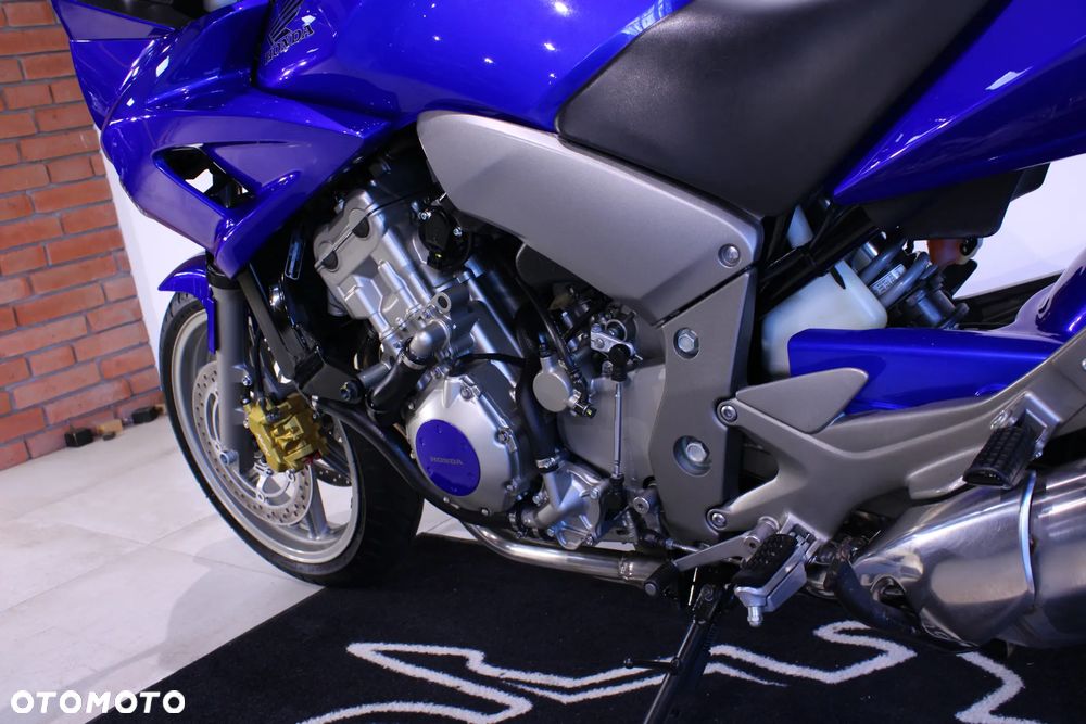 Honda CBF - 26