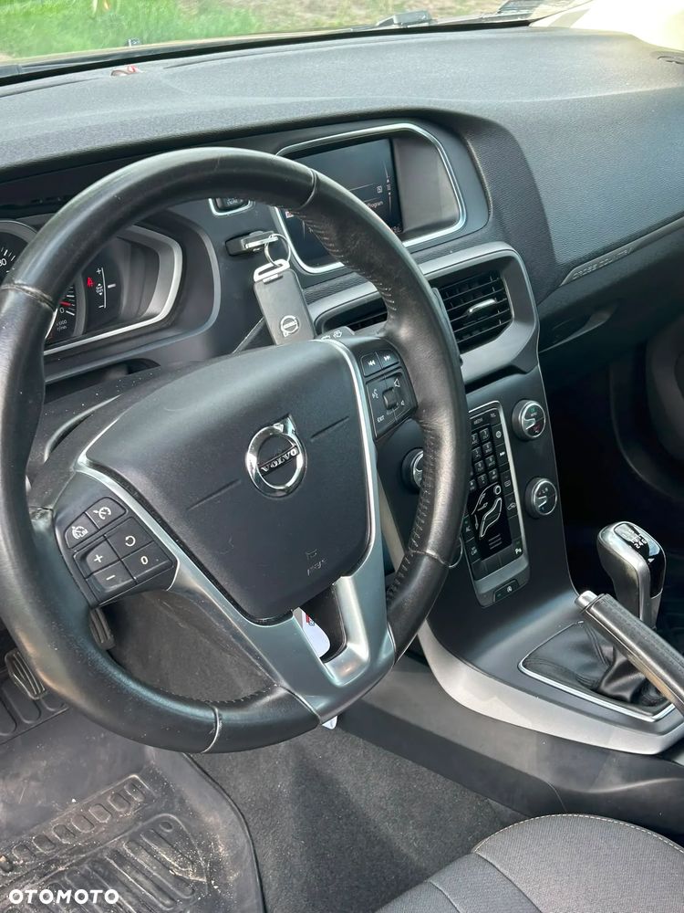 Volvo V40 Cross Country T3 Drive-E Momentum - 7