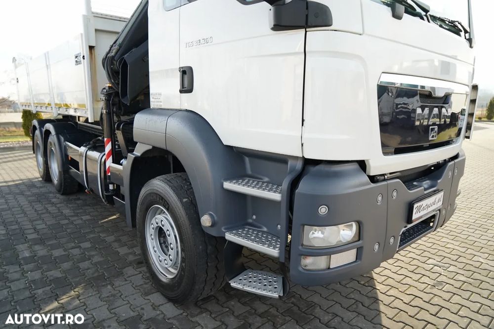 MAN TGS 33.360 / 6x4 / BASCULĂ SPATE 5.8 M + HIAB XS 122 HGV / RADIOCOMANDĂ / HGV ÎN SPATELE CABINEI / EURO 5 / MANUALĂ - 13