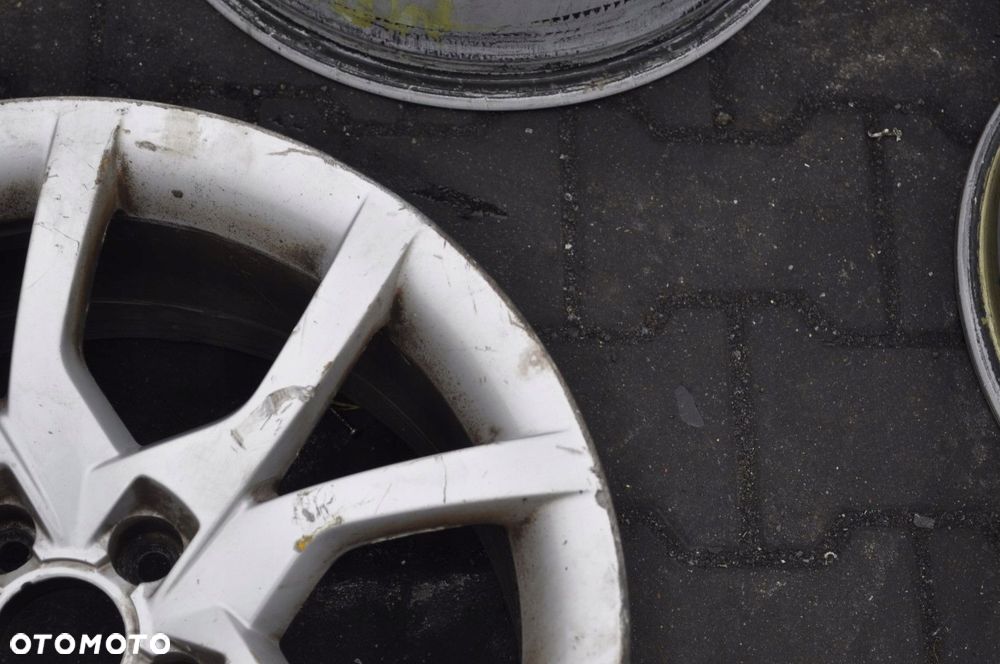 AUDI  FELGI ALUMINIOWE 18 8.5J ET29 5x112 - 8