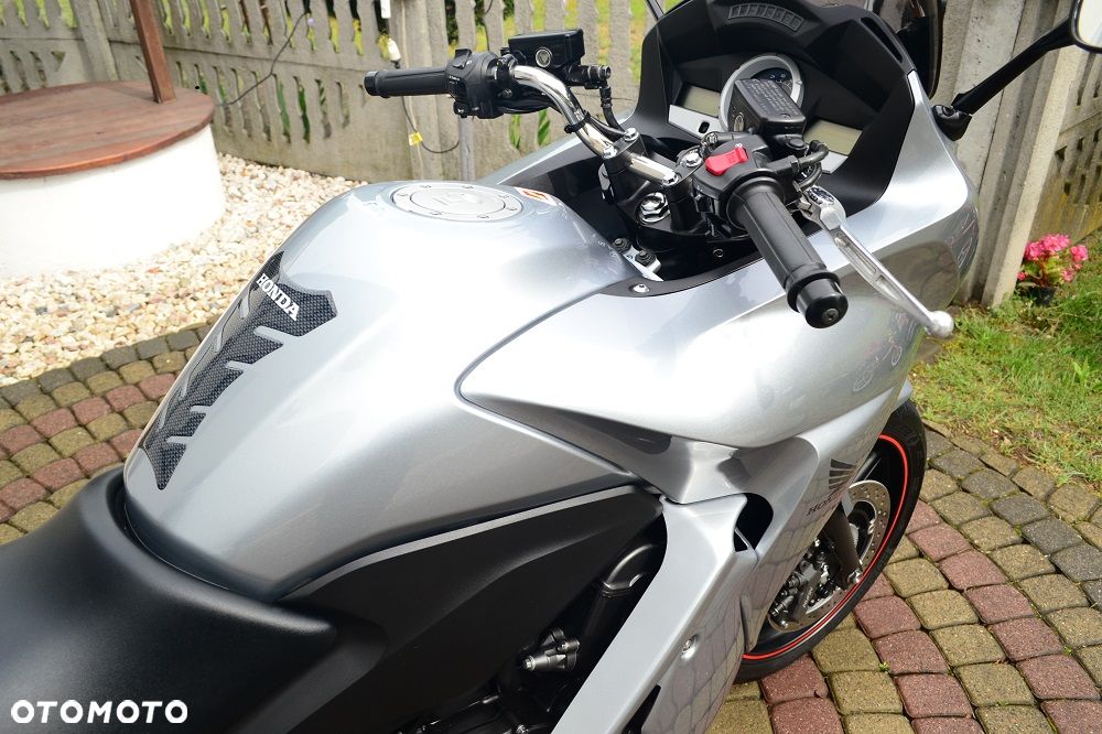 Honda CBF - 27