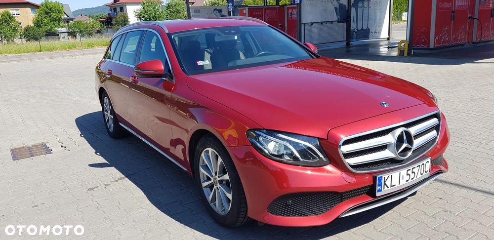 Mercedes-Benz Klasa E ver-200-d-9g--tronic-exclusive - 2