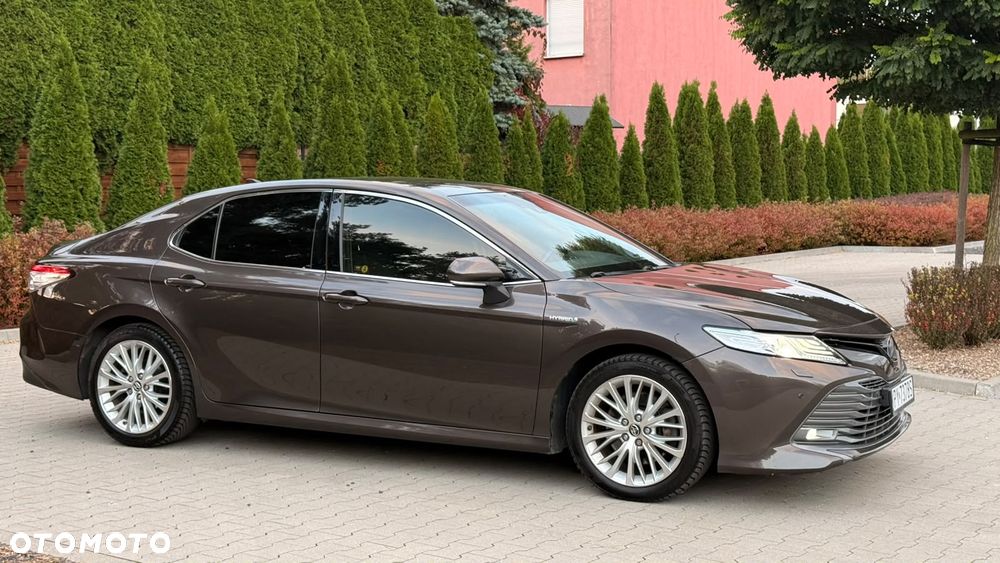 Toyota Camry - 20