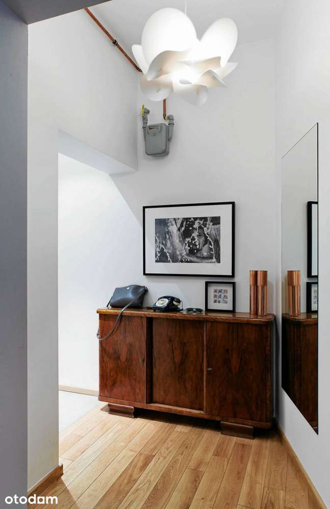 KLIMATYCZNY LOFT Z ANTRESOLĄ-SYPIALNIĄ | CENTRUM | 200 m od metra
