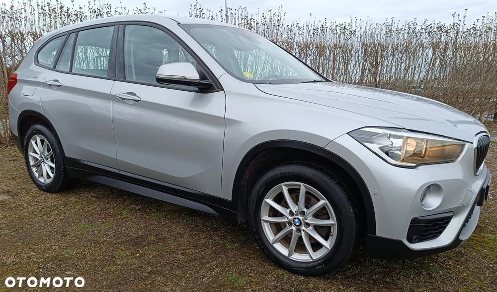 BMW X1 sDrive16d Sport Line - 3