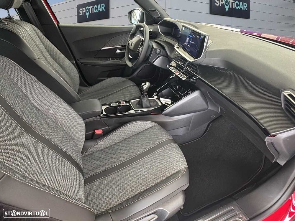 Peugeot 2008 1.2 PureTech Allure - 14