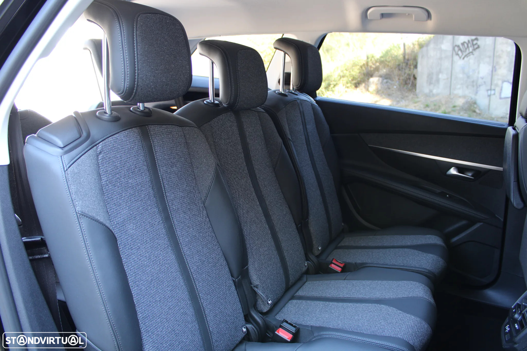 Peugeot 5008 1.5 BlueHDi Allure EAT8 - 24