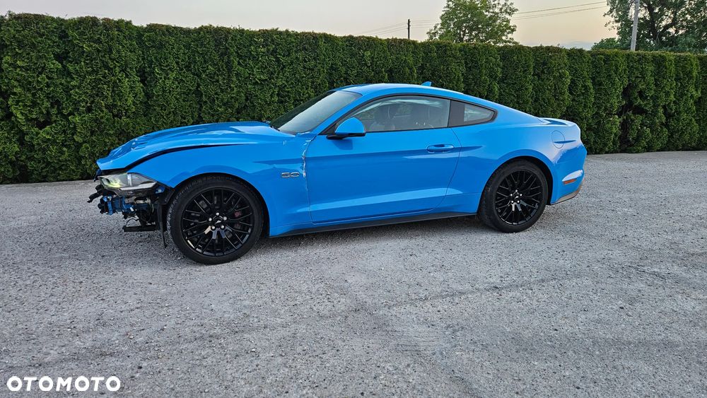 Ford Mustang - 8