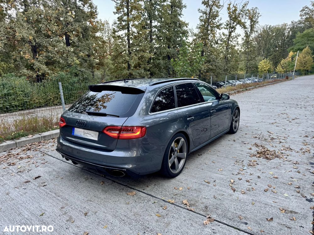 Audi A4 Avant 2.0 TDI - 7