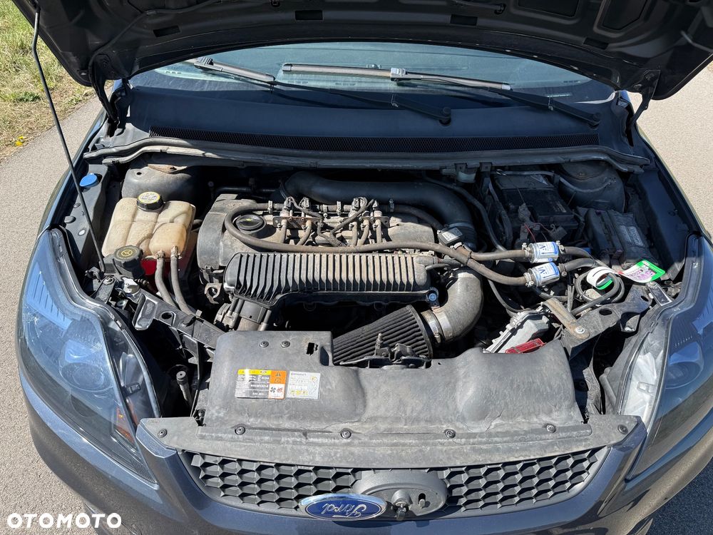 Ford Focus 2.5 ST - 10