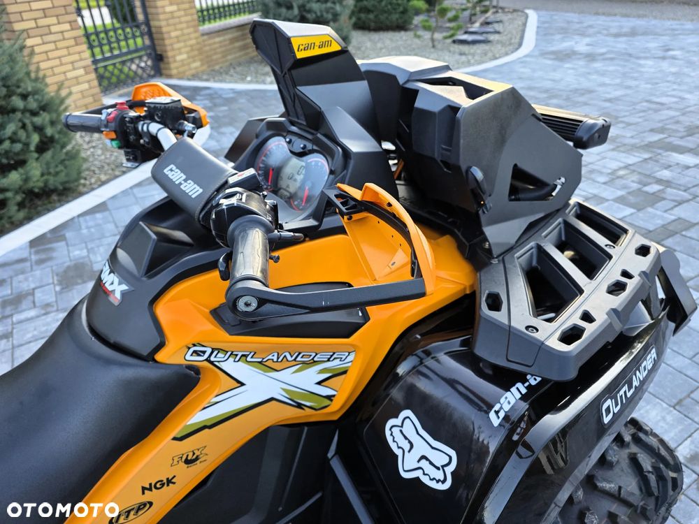 Can-Am Outlander - 12