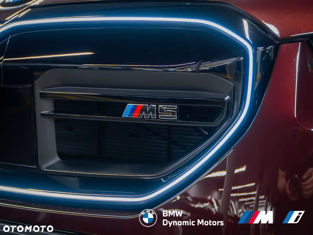 BMW M5 xDrive - 9