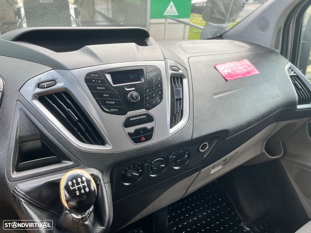 Ford Tourneo Custom 2.2 TDCi H1 - 9