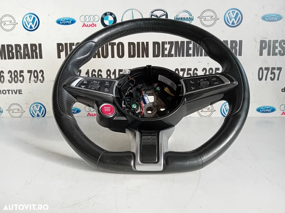 Volan Din Piele Cu Comenzi Alfa Stelvio Giulia Quadrifoglio Original Stare Foarte Buna An 2017-2022 - 4