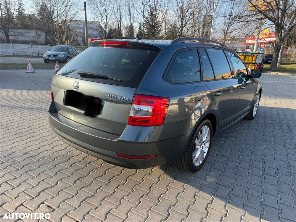 Skoda Octavia 2.0 TDI DSG Premium Edition - 2