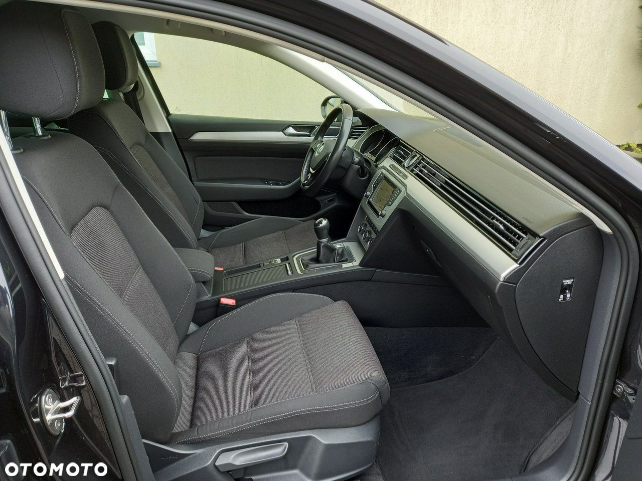 Volkswagen Passat 2.0 TDI BMT Trendline - 21