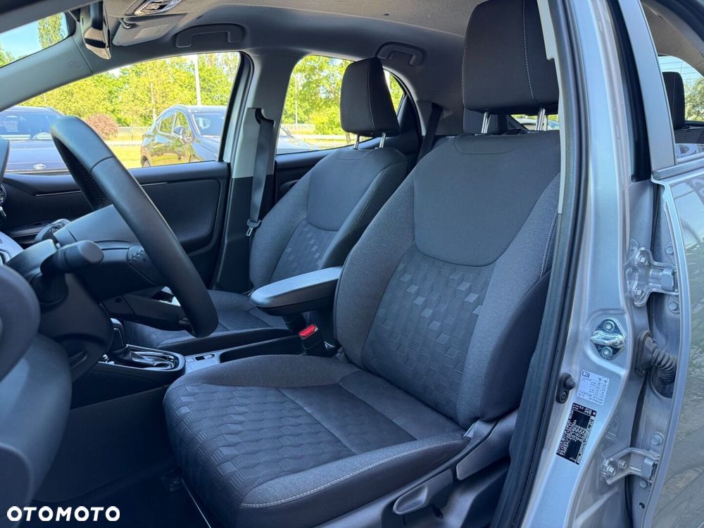 Toyota Yaris Hybrid 1.5 Style - 9