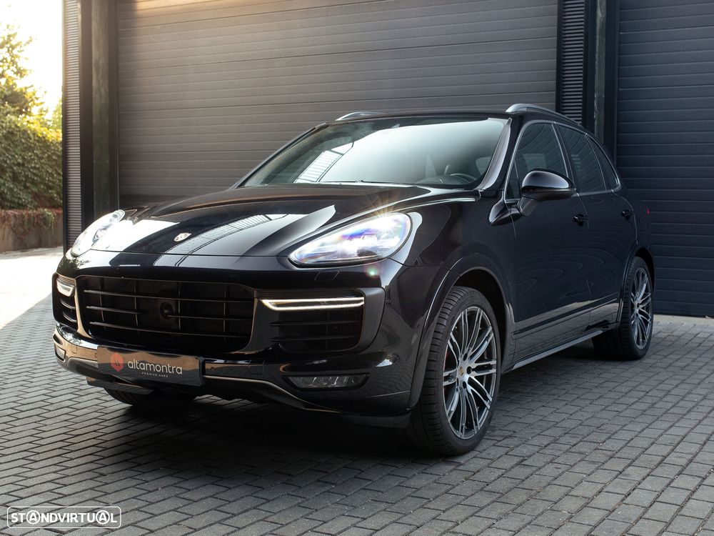 Porsche Cayenne Turbo Tiptronic S - 4