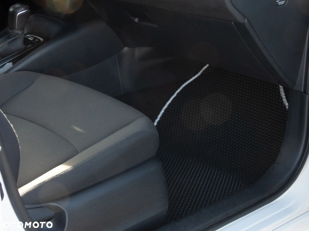 Toyota Corolla 1.8 Hybrid Comfort - 19