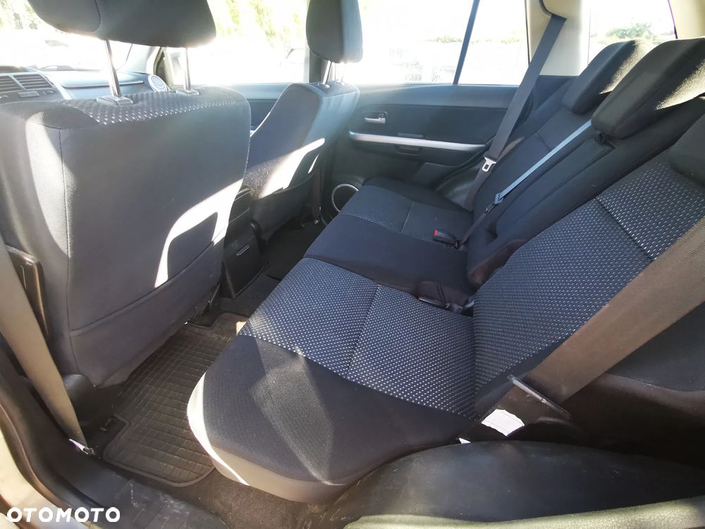 Suzuki Grand Vitara 2.0 Comfort + - 11