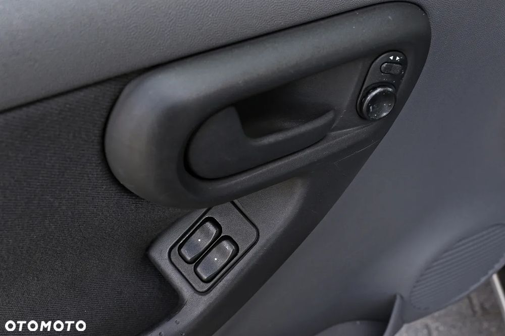 Opel Combo Tour Enjoy - 33