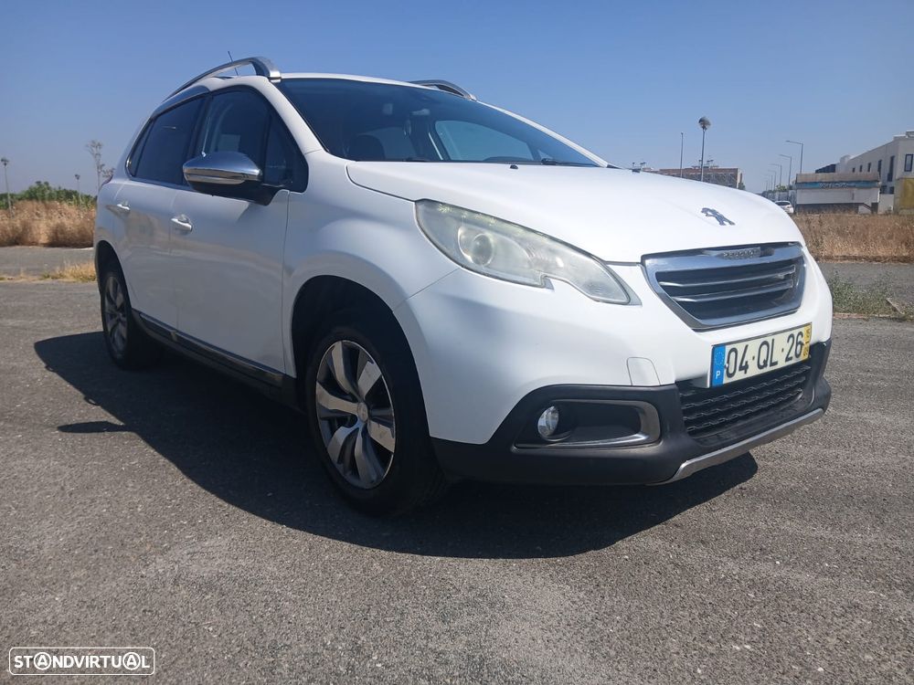 Peugeot 2008 1.2 PureTech Allure - 3