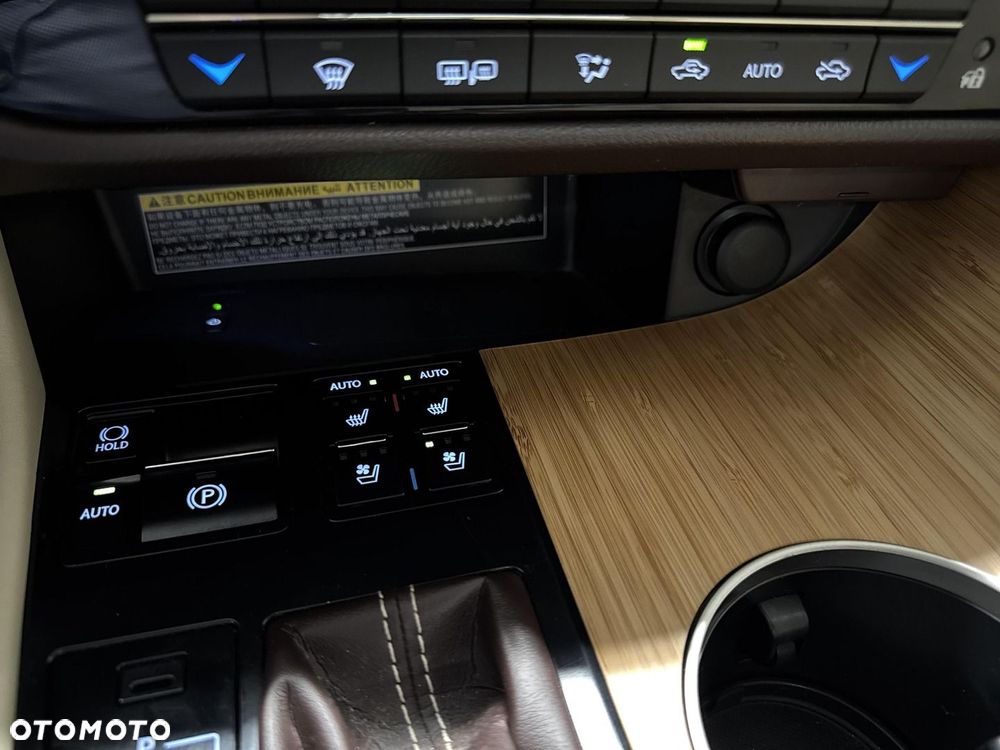 Lexus RX 450h Prestige - 20