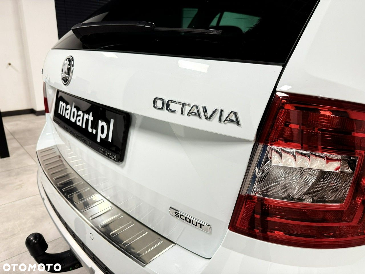 Skoda Octavia Combi 2.0 TDI 4x4 DSG Scout - 11
