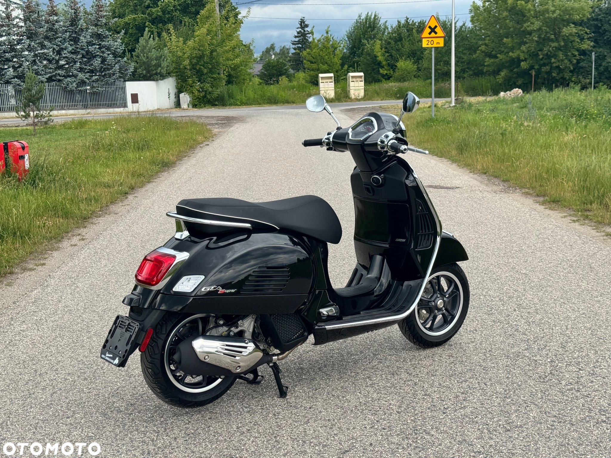 Vespa GTS - 10