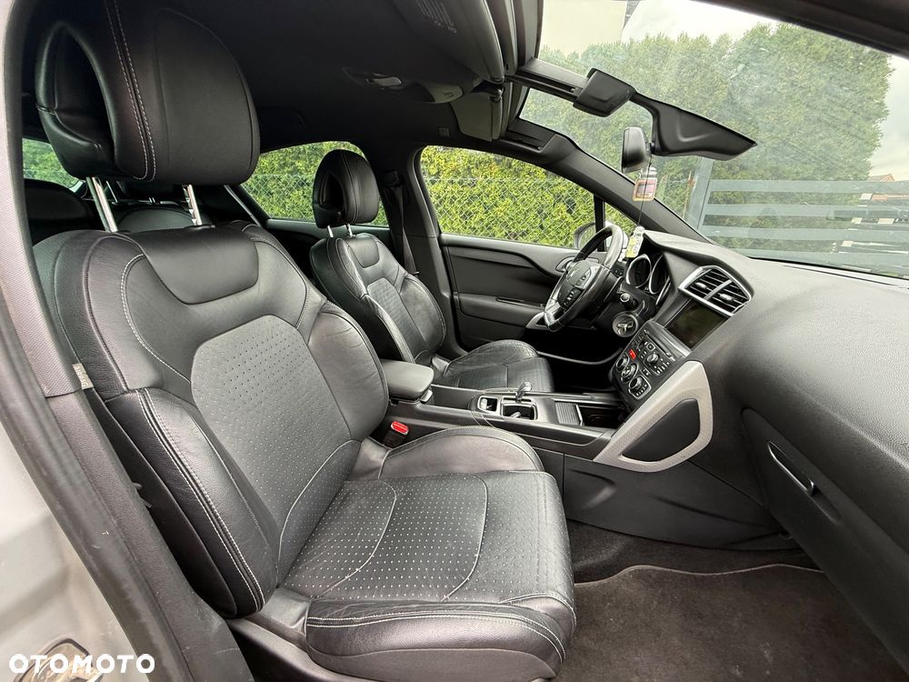 Citroën DS4 1.6 e-HDi SoChic MCP - 8