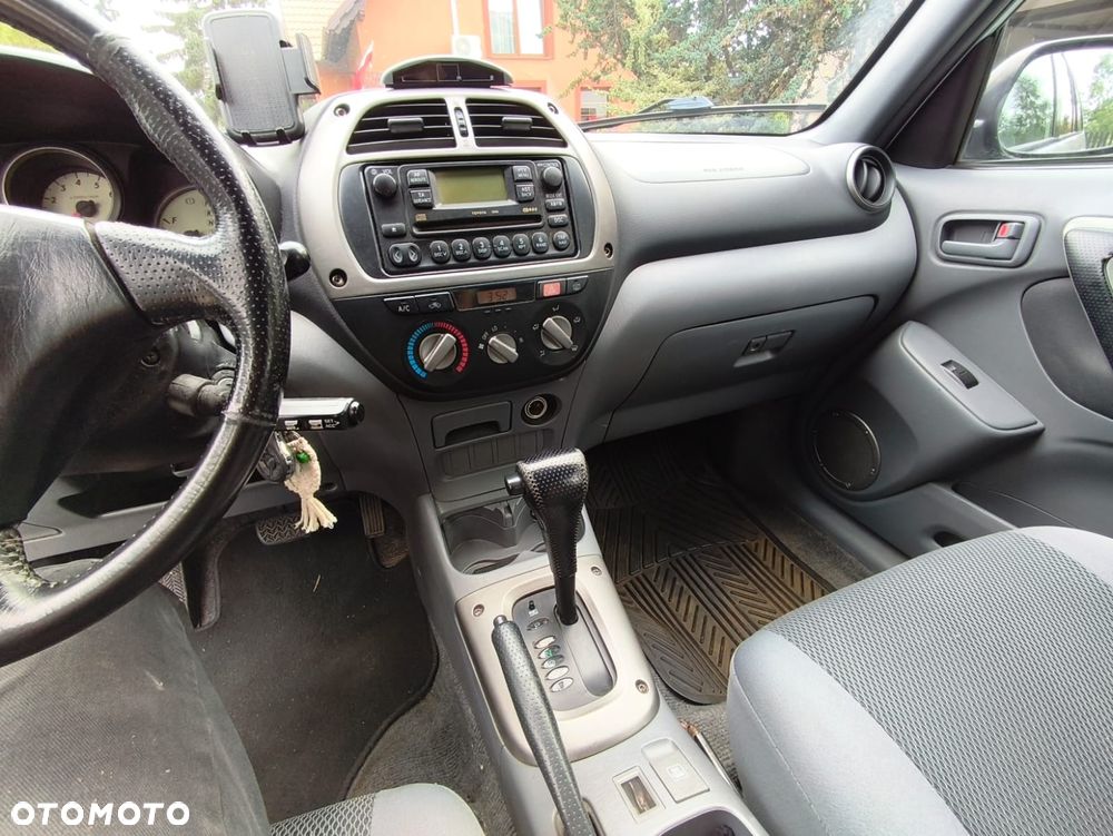 Toyota RAV4 - 7