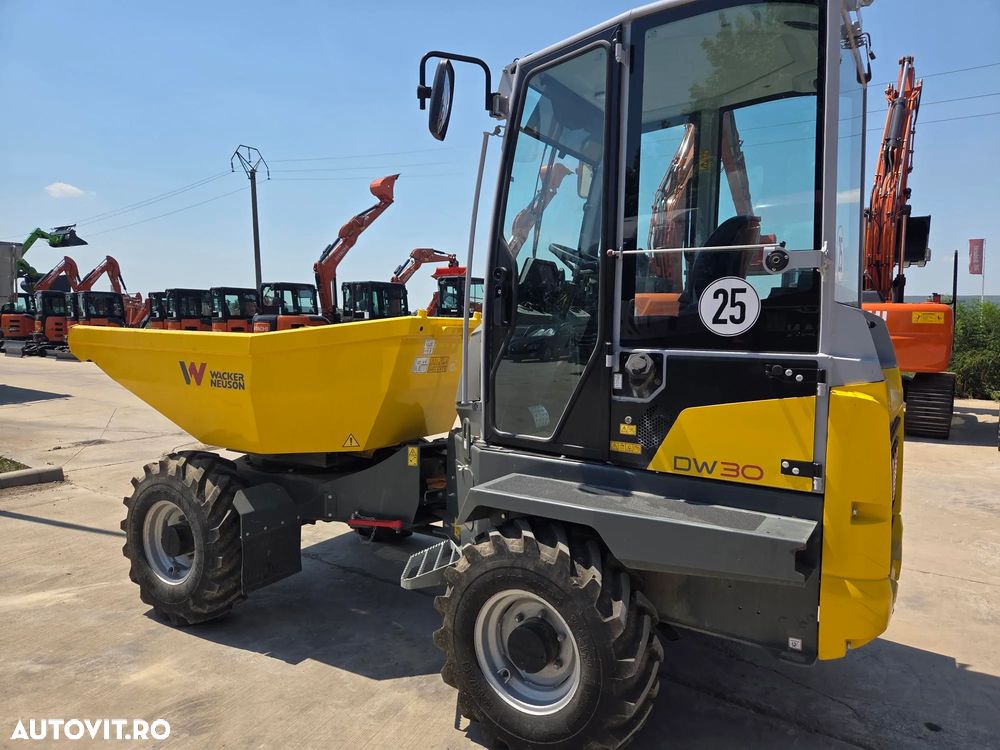Wacker DUMPER 3 TONE, basculare LATARALA, CABINA cu aer conditionat, 2023, EX DEMO cu 152 ore, anv 98% ok, motor Perkins 50CP, lungime 3,7m, inaltime 2,8m, latime 1,8m, Masa operationala 5,8t, masa propie 2,8t, leasing 4 ani-CA NOU-PROMOTIE 26.900Eur+Tva - 5