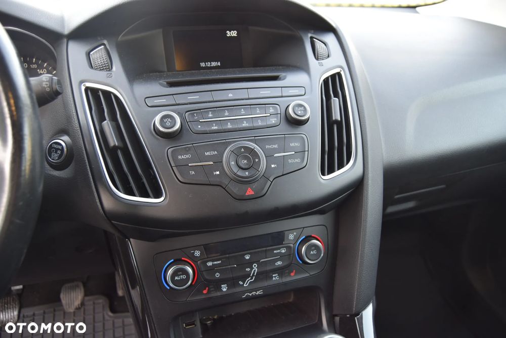 Ford Focus 1.0 EcoBoost Titanium - 21