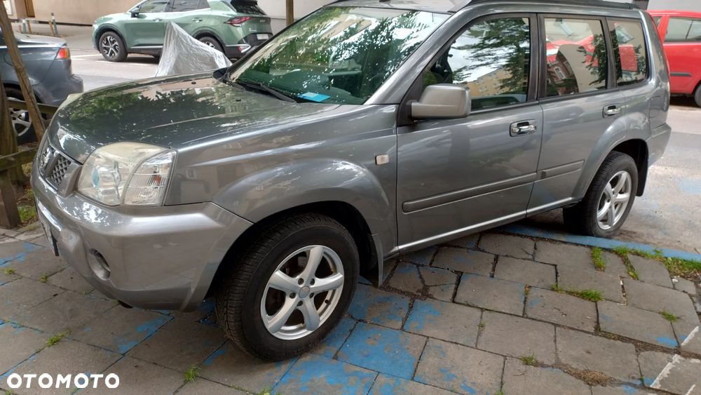 Nissan X-Trail 2.2 dCi 4x2 DPF Comfort - 2