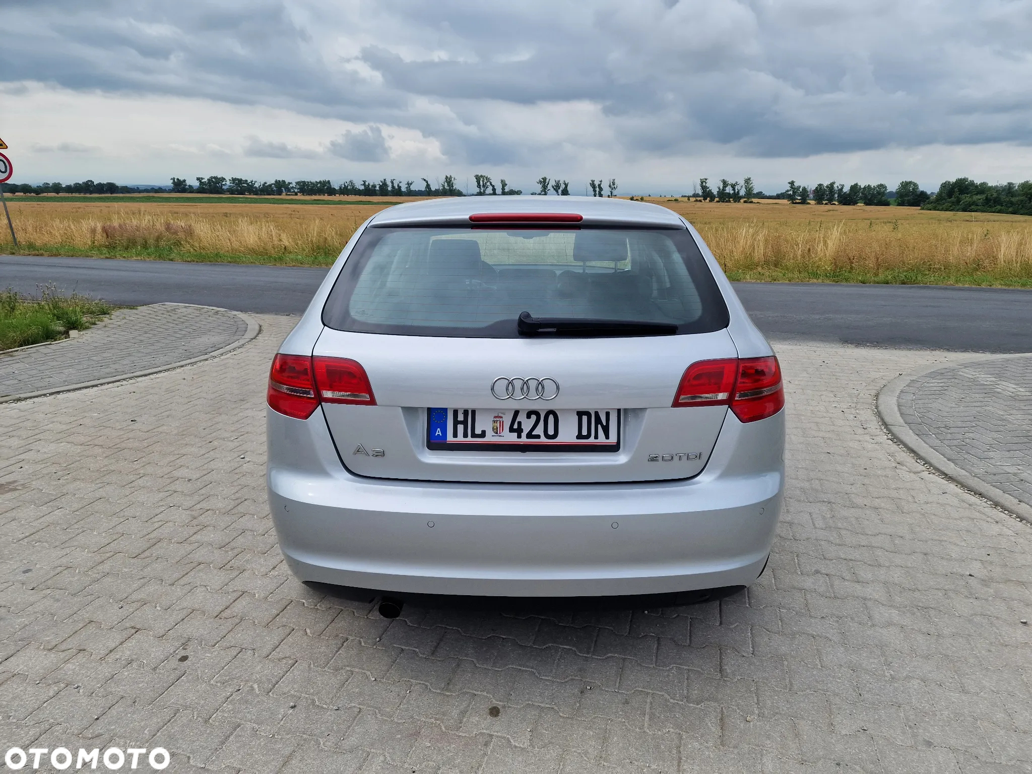 Audi A3 2.0 TDI Sportback DPF Attraction - 11