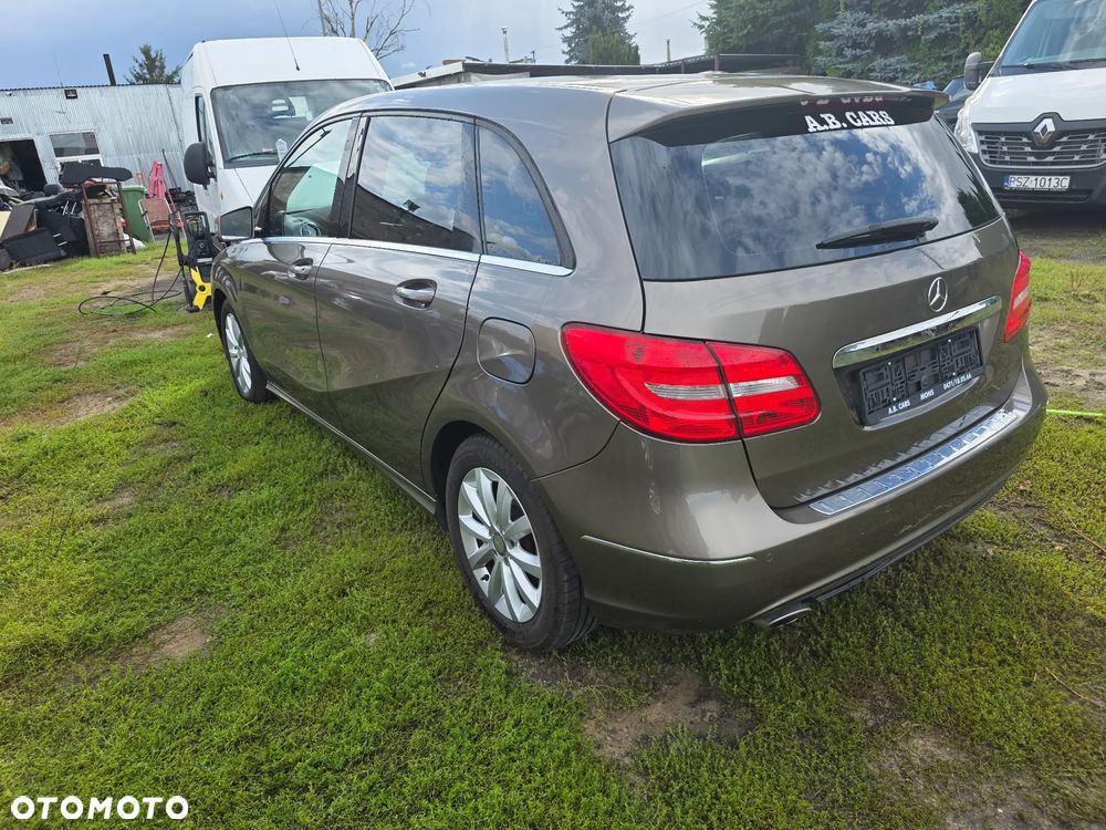 Mercedes-Benz Klasa B 180 CDI (BlueEFFICIENCY) - 5