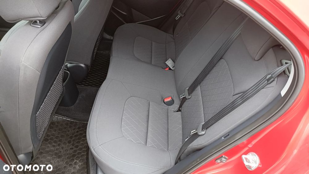 Kia Rio 1.4 Fifa World Cup Edition - 22
