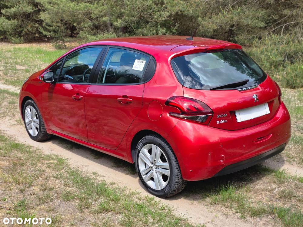Peugeot 208 1.2 PureTech GPF Signature S&S - 9