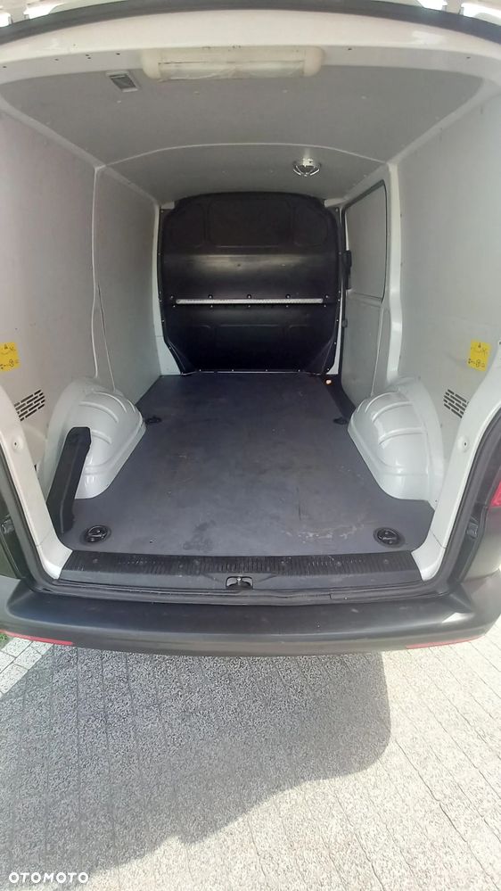 Volkswagen Transporter - 24